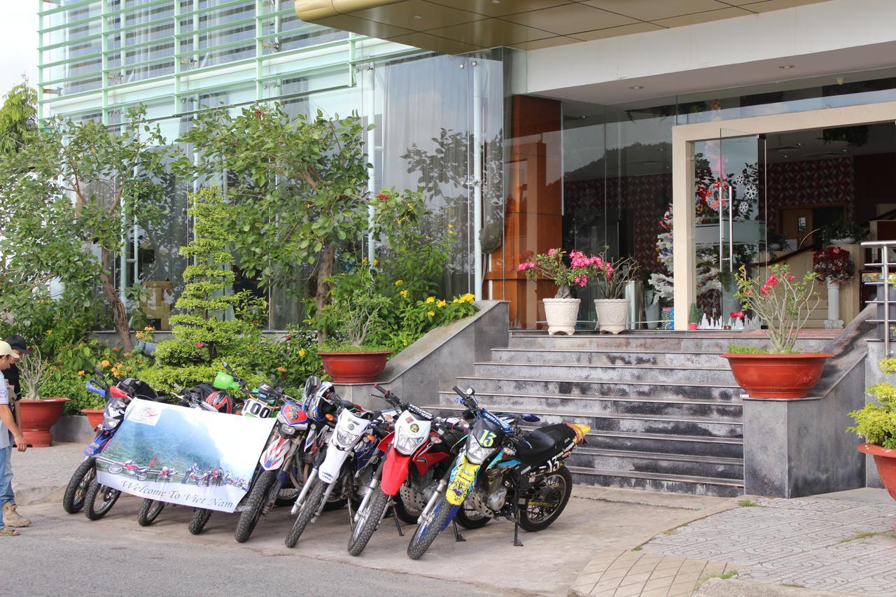 River Hotel Ha Tien Exterior photo