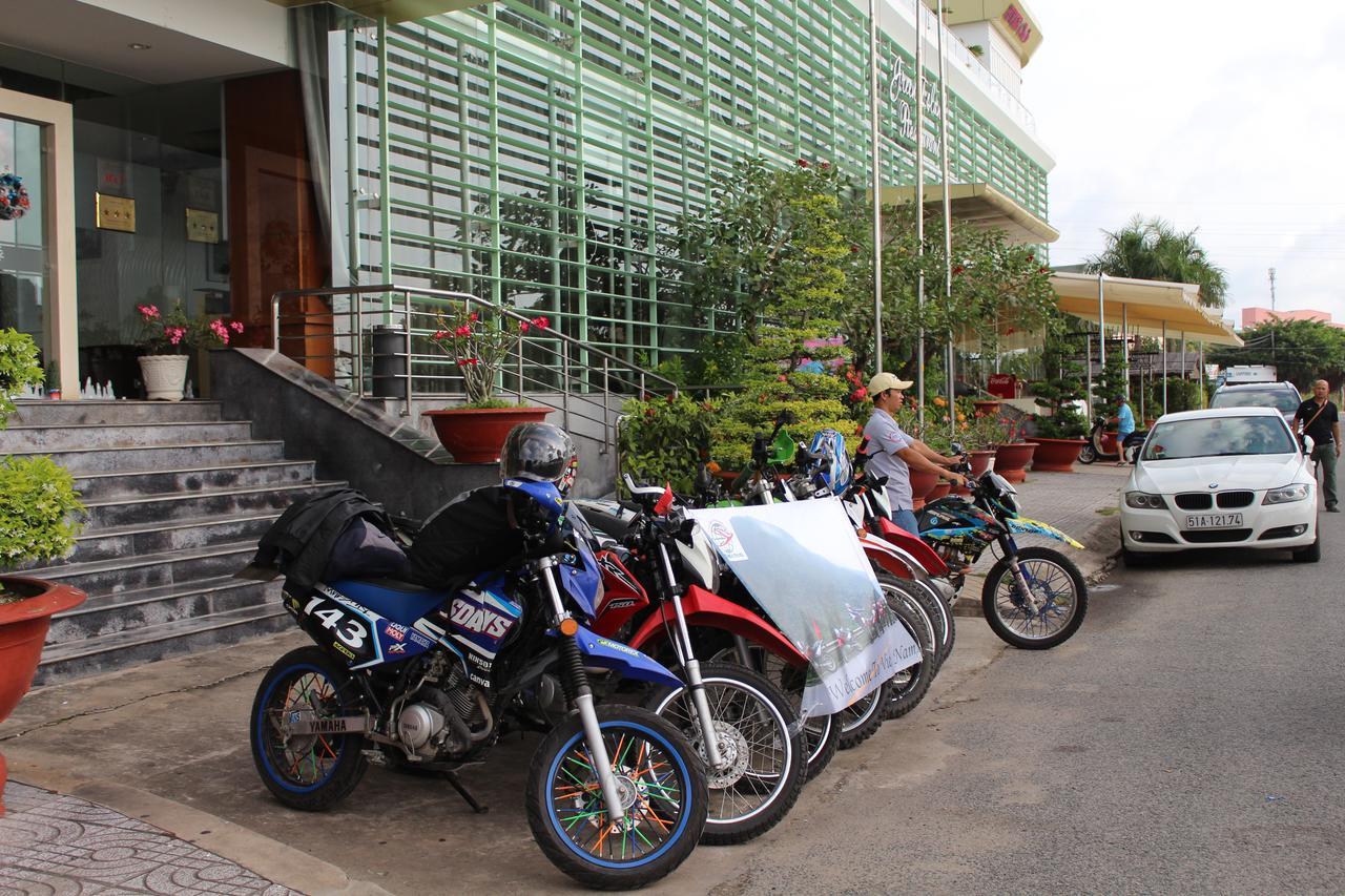 River Hotel Ha Tien Exterior photo